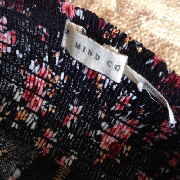 Gorgeous floral corset style top H021 - Picture 8 of 8